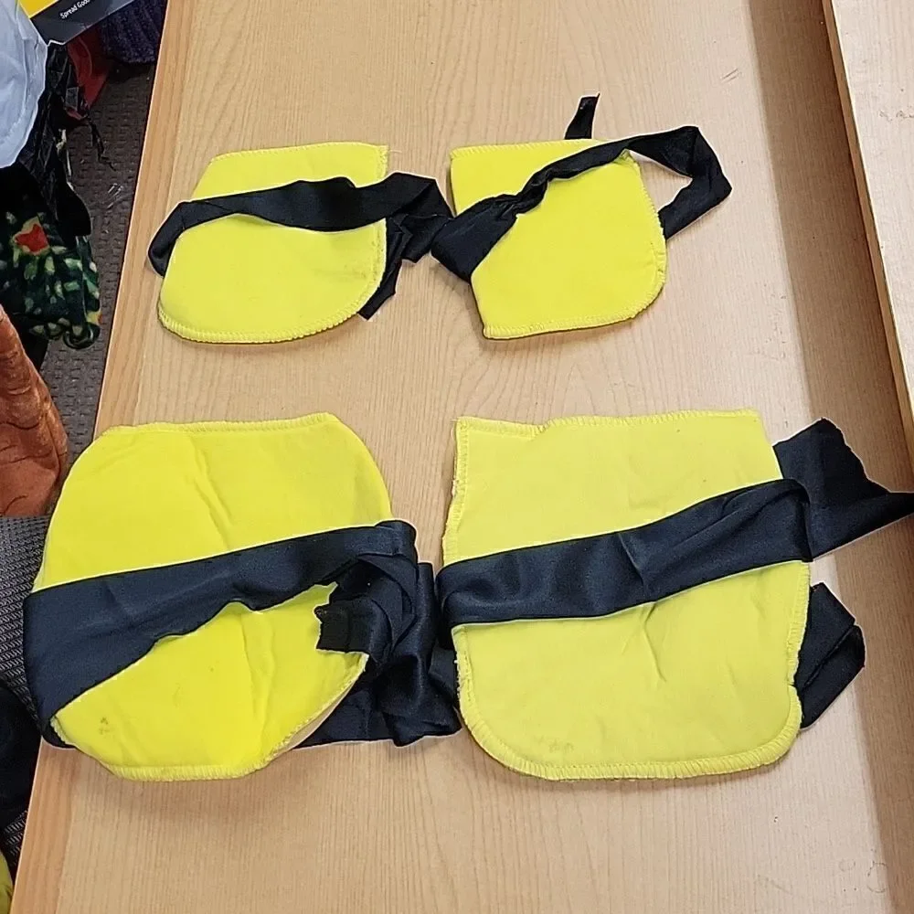 Ninja yellow and black wasp, child's costume size‎ 4-6 with sword